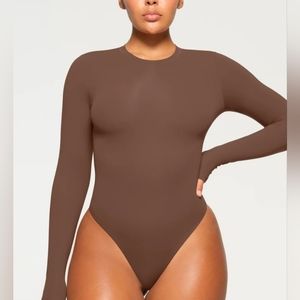SKIMS Longsleeved Bodysuit